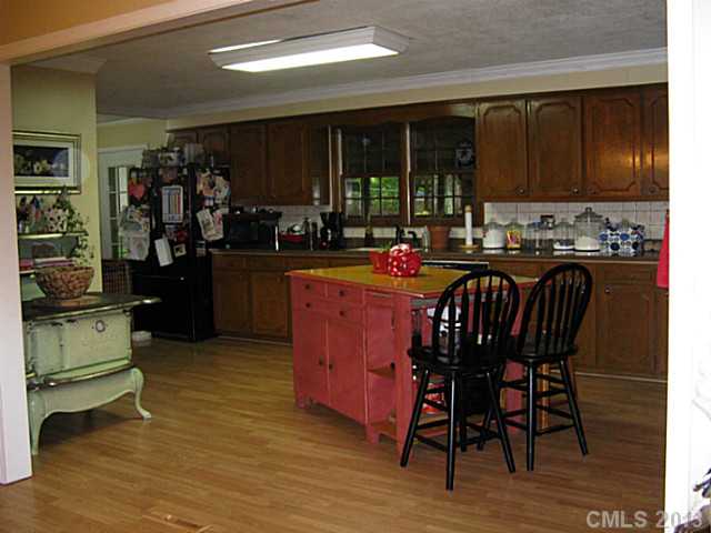 1840  Whispering Pines Road Lincolnton North Carolina 28092