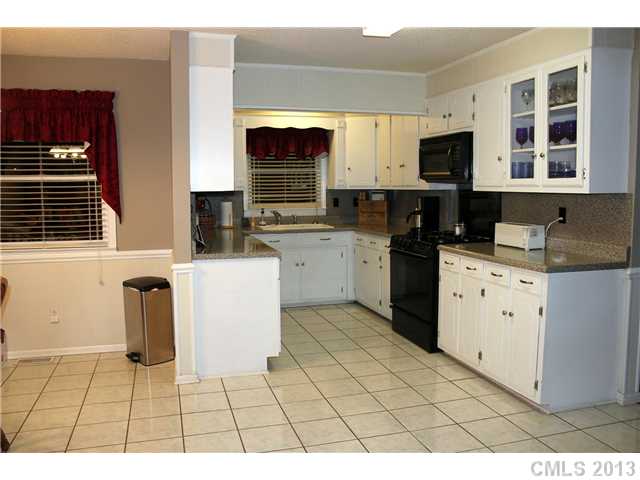 2032  Eaker Drive Cherryville North Carolina 28021