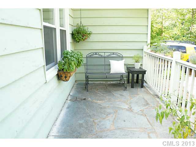 536  Ambassador Street Charlotte North Carolina 28208