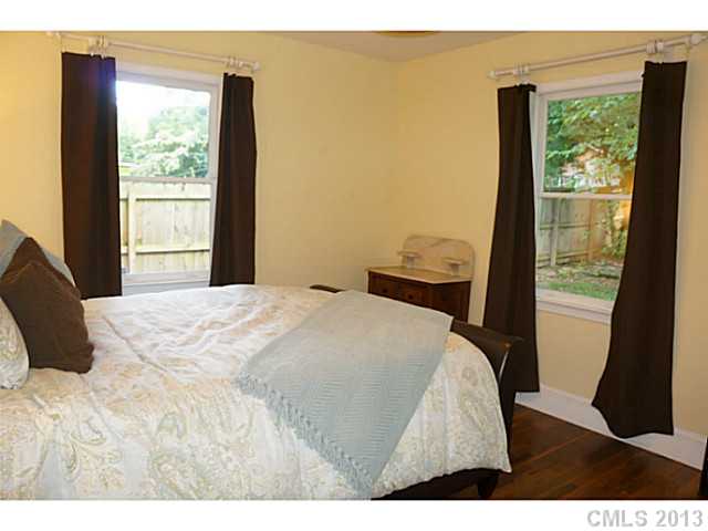 536  Ambassador Street Charlotte North Carolina 28208