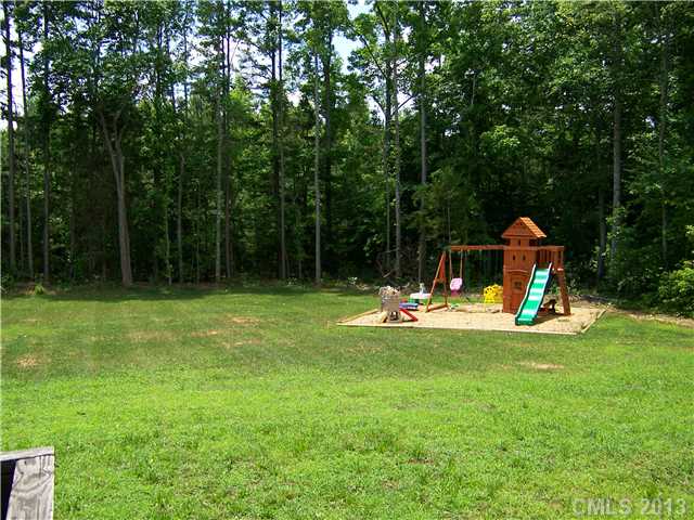 623  Kilbart Court Bessemer City North Carolina 28016