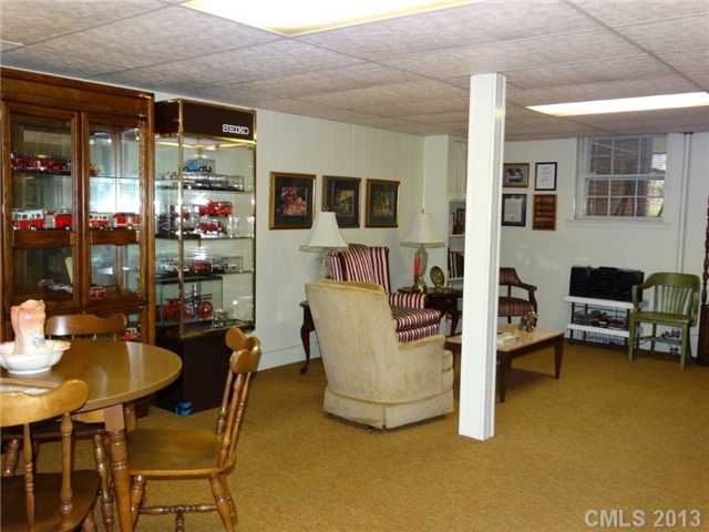 151 NW 25th Avenue Hickory North Carolina 28601