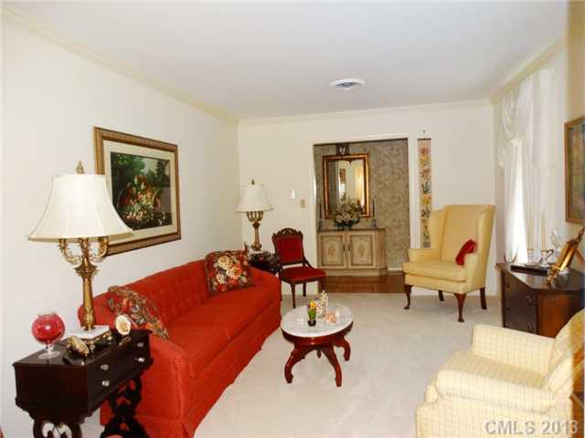 151 NW 25th Avenue Hickory North Carolina 28601