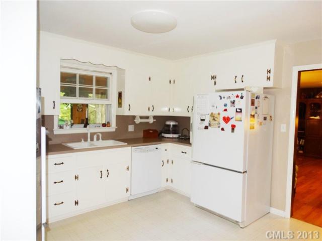 151 NW 25th Avenue Hickory North Carolina 28601