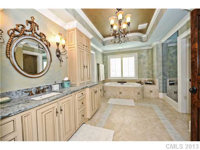 13837  GRAND PALISADES Parkway Charlotte North Carolina 28278