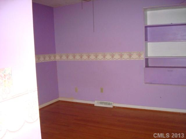 2327  Yorktown Road Gastonia North Carolina 28054