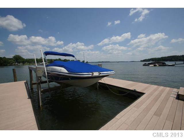 141 S Longfellow Lane Mooresville North Carolina 28117