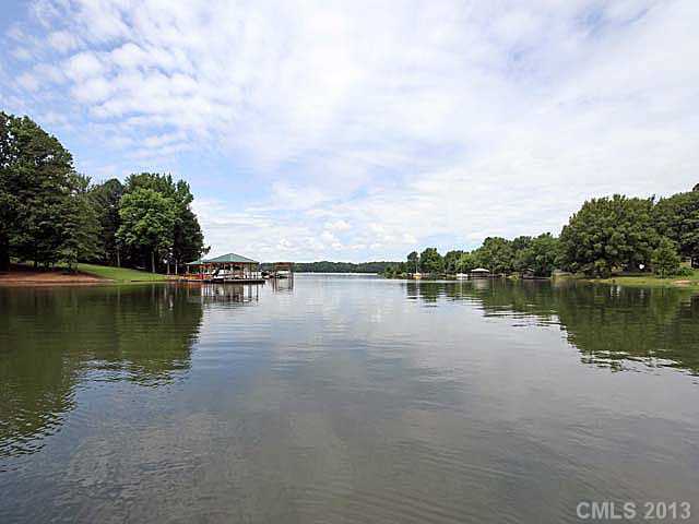 488  Lakeview Shores Loop Mooresville North Carolina 28117