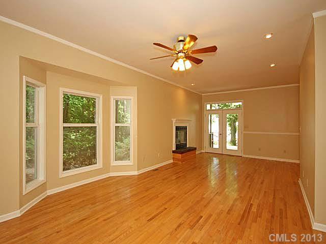 488  Lakeview Shores Loop Mooresville North Carolina 28117