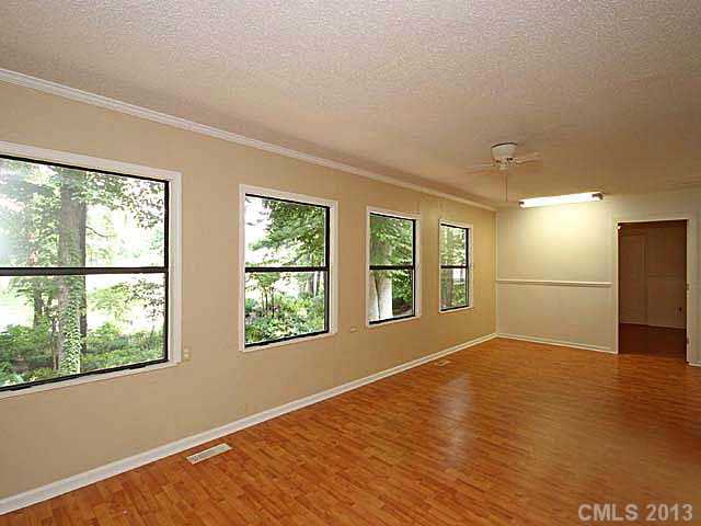 488  Lakeview Shores Loop Mooresville North Carolina 28117