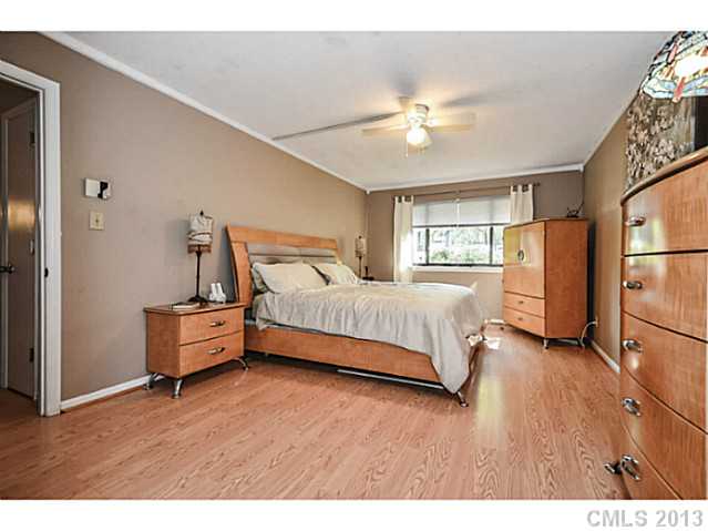 12012  Five Cedars Road Charlotte North Carolina 28226
