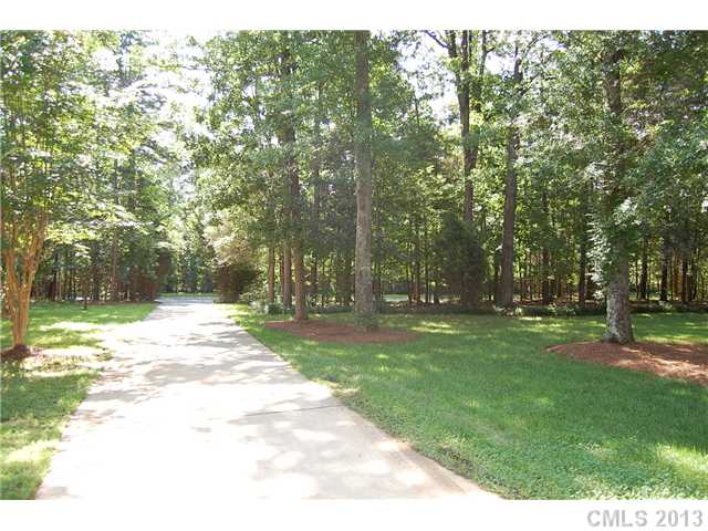 4730  Tracewood Court Charlotte North Carolina 28215