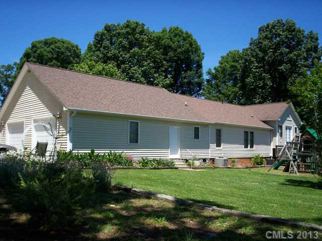 144  Lakewood Avenue Lincolnton North Carolina 28092