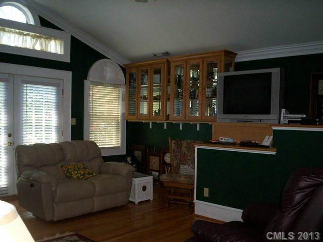 144  Lakewood Avenue Lincolnton North Carolina 28092