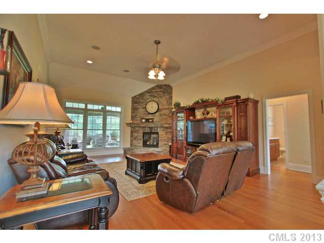 1000  Creekwalk Drive Stanley North Carolina 28164