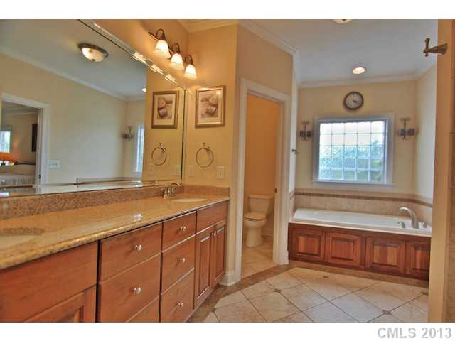 1000  Creekwalk Drive Stanley North Carolina 28164