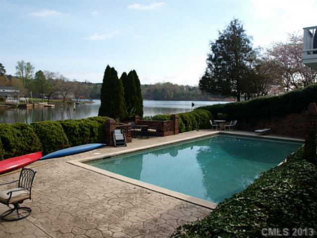 113 NE 48TH Avenue Hickory North Carolina 28601