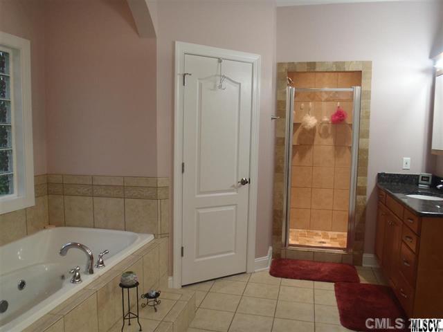 1010  Willow Creek Drive Newton North Carolina 28658