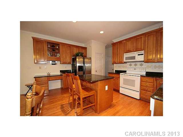 4400  Serene Lane Charlotte North Carolina 28216