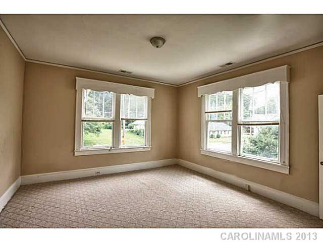 409  South Street Gastonia North Carolina 28052