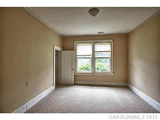 409  South Street Gastonia North Carolina 28052