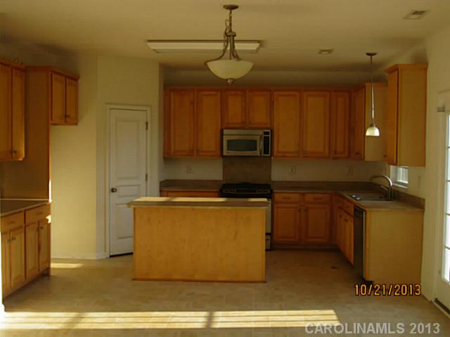 10007  BACK ACRE Drive Charlotte North Carolina 28213