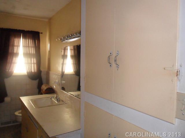 2372  Bess Chapel Church Road Cherryville North Carolina 28021