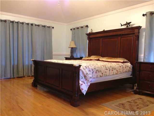 4020  Wild Nursery Court Charlotte North Carolina 28215