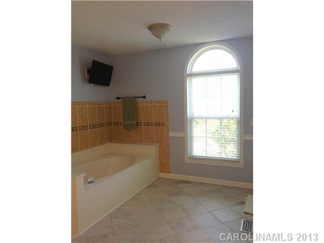 4020  Wild Nursery Court Charlotte North Carolina 28215