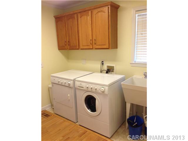 4020  Wild Nursery Court Charlotte North Carolina 28215