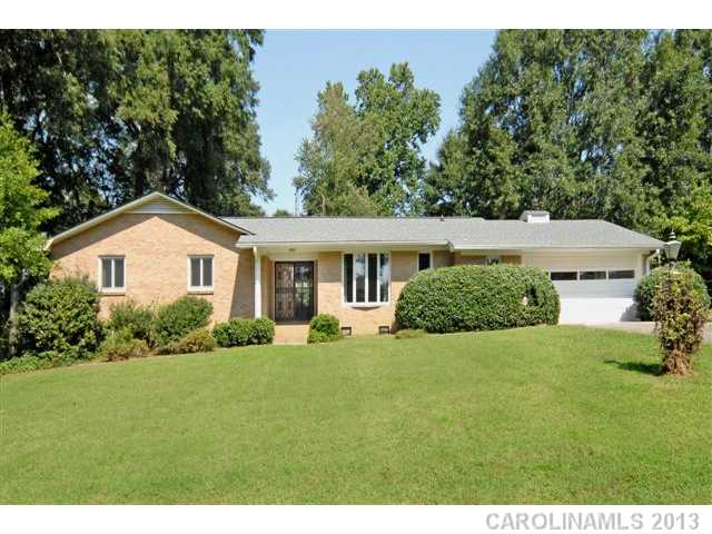 8221  Fallsdale Drive Charlotte North Carolina 28214