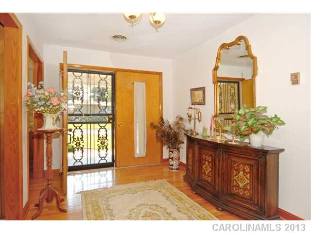 8221  Fallsdale Drive Charlotte North Carolina 28214