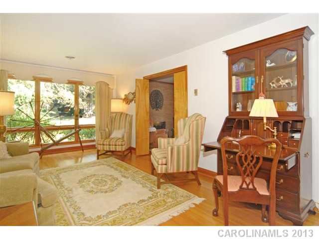 8221  Fallsdale Drive Charlotte North Carolina 28214