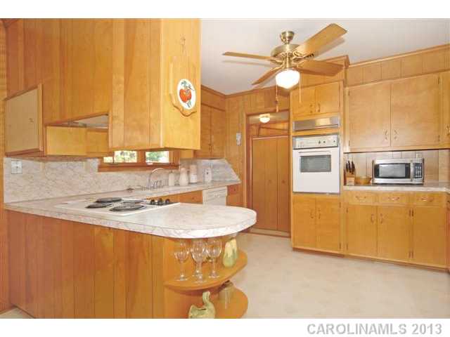 8221  Fallsdale Drive Charlotte North Carolina 28214