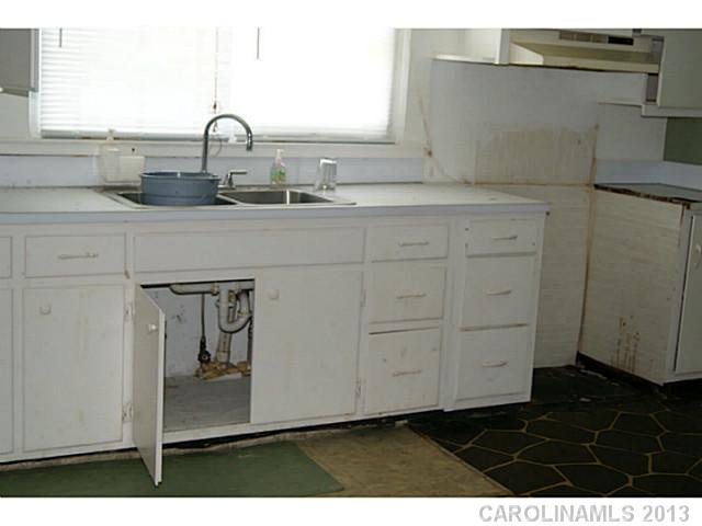 3113  Bessemer City Road Bessemer City North Carolina 28061