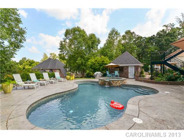 404  Maymont Drive Cramerton North Carolina 28032