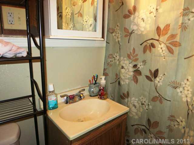 1910  Greenbriar Road Statesville North Carolina 28625