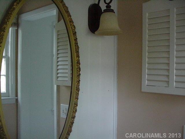 5800  Charing Place Charlotte North Carolina 28211