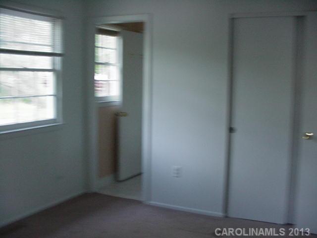 5800  Charing Place Charlotte North Carolina 28211