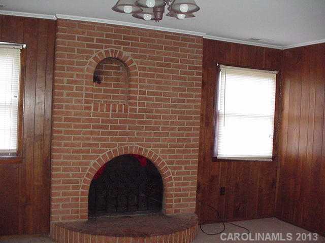 5800  Charing Place Charlotte North Carolina 28211