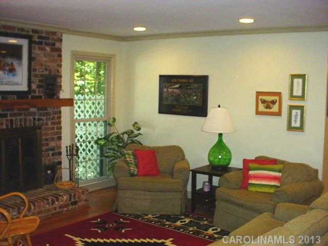 11500  Gelding Drive Charlotte North Carolina 28215