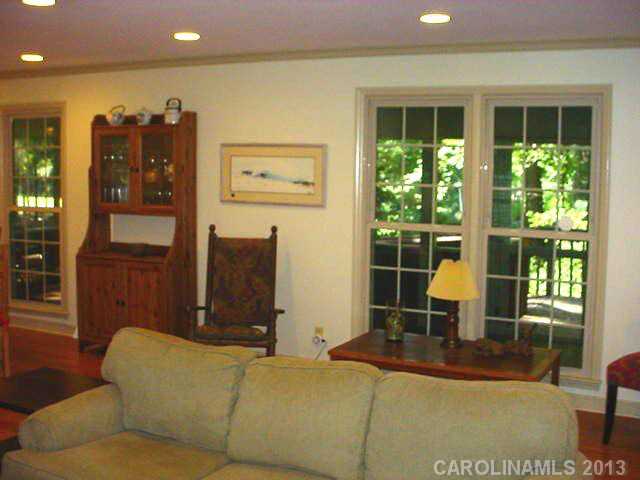 11500  Gelding Drive Charlotte North Carolina 28215