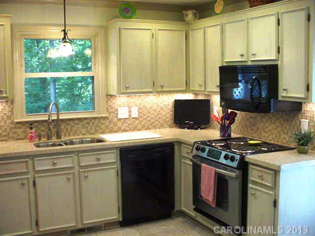 11500  Gelding Drive Charlotte North Carolina 28215