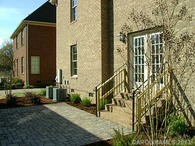 1060  Belmont Village Drive Belmont North Carolina 28012