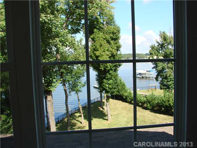 15835  Feeny Court Charlotte North Carolina 28278