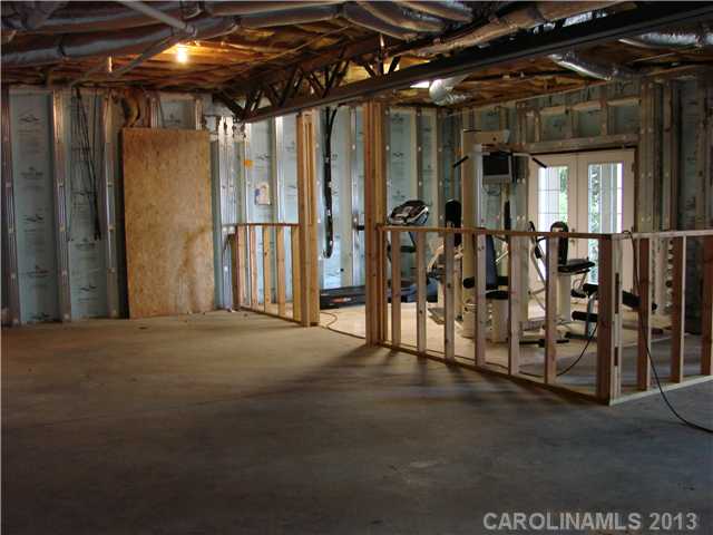 15835  Feeny Court Charlotte North Carolina 28278