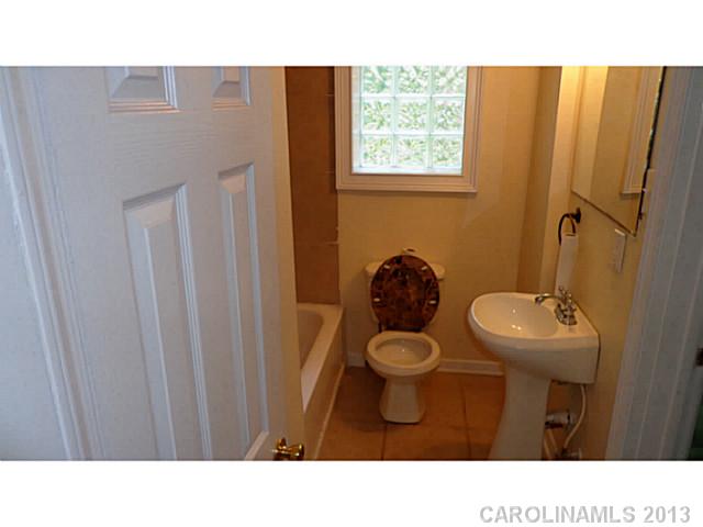 608  Campus Street Charlotte North Carolina 28216