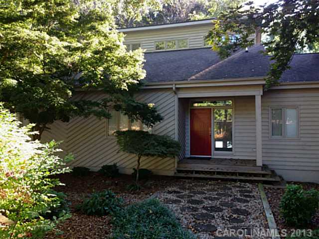 1390  Roundstone Road Sherrills Ford North Carolina 28673