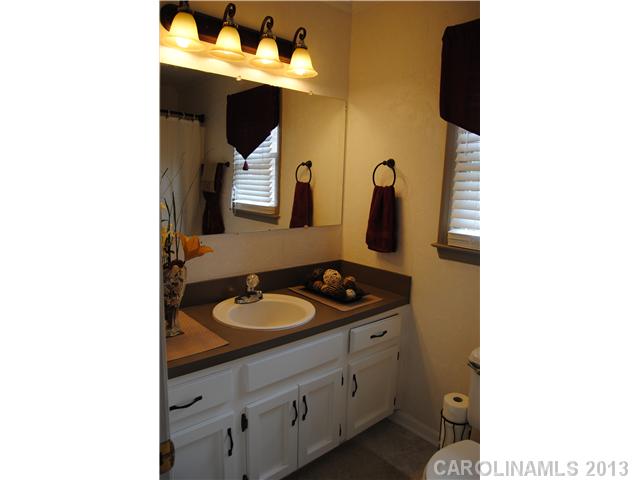1417  Shady Bark Drive Gastonia North Carolina 28054