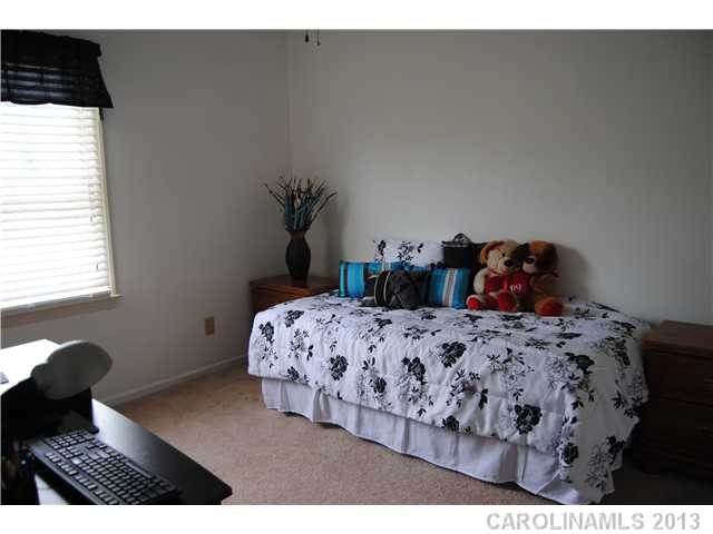 1417  Shady Bark Drive Gastonia North Carolina 28054